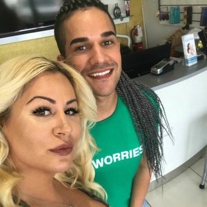 Meet your Posher, Angela